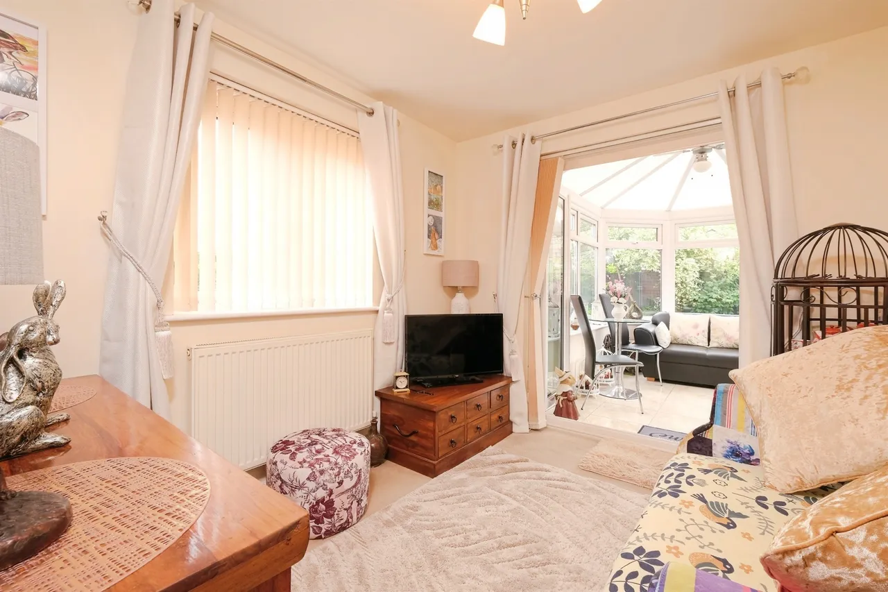 Cornpoppy Avenue, Monmouth, NP25, photo 6