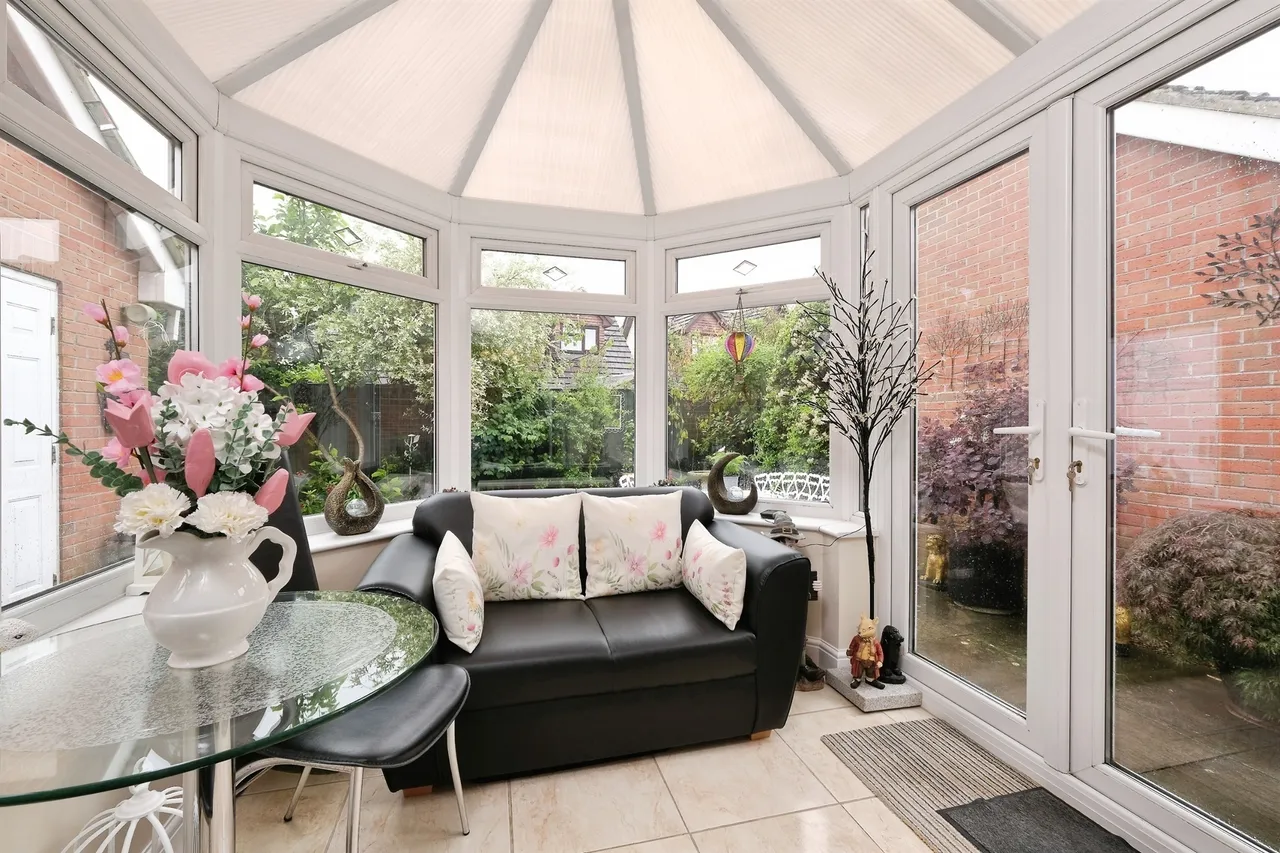 Cornpoppy Avenue, Monmouth, NP25, photo 4