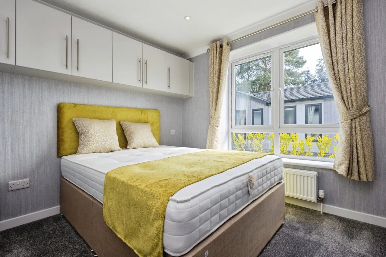Portsmouth Road, Thursley, GU8, photo 5