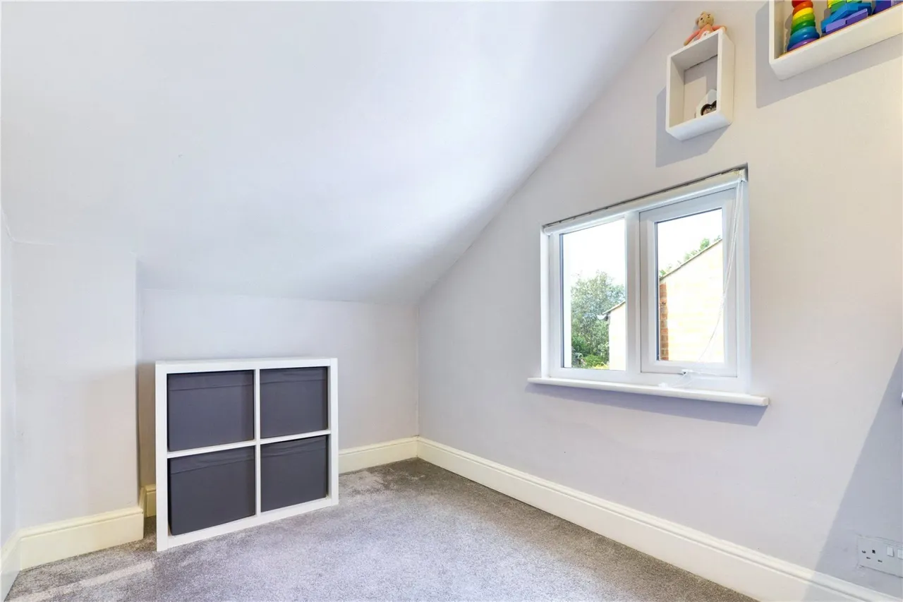 Church Street, Theale, RG7, photo 12