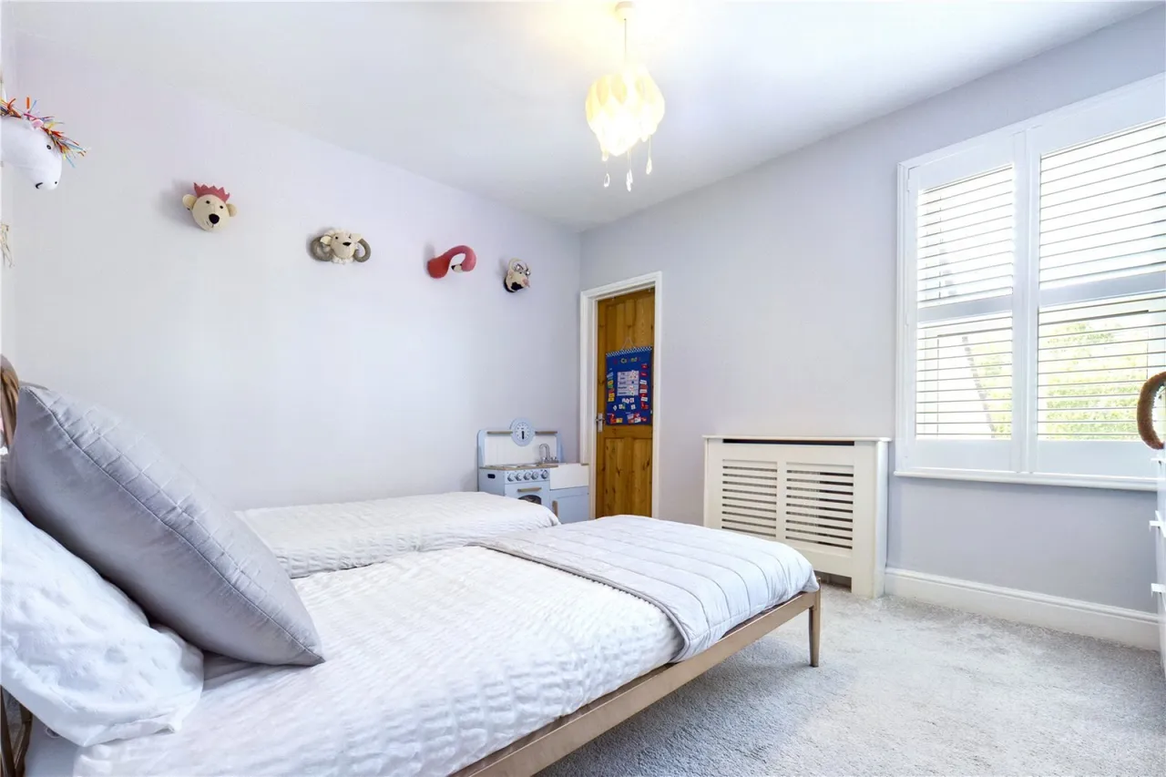 Church Street, Theale, RG7, photo 11