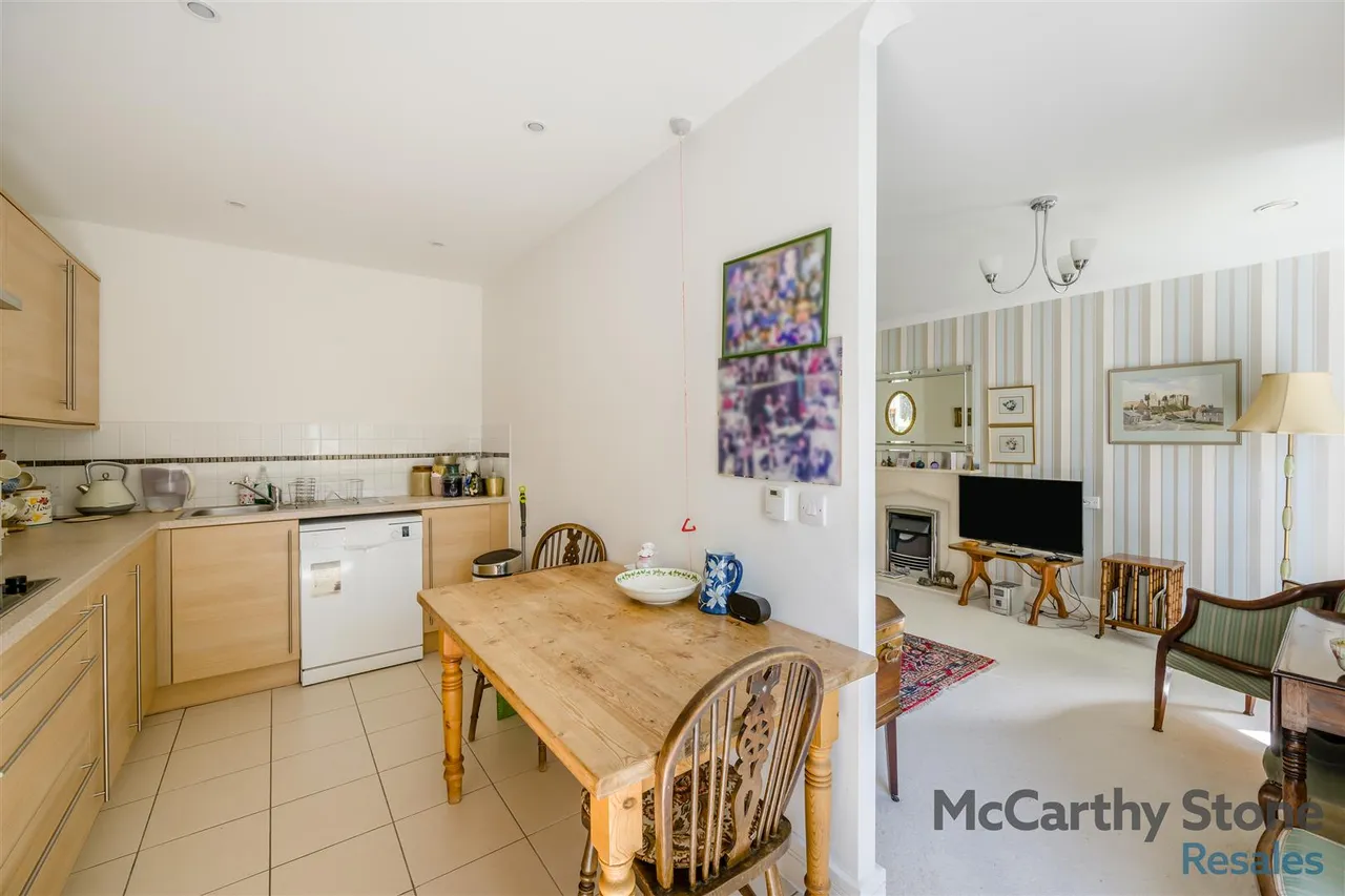 College Way, Welwyn Garden City, AL8, photo 5