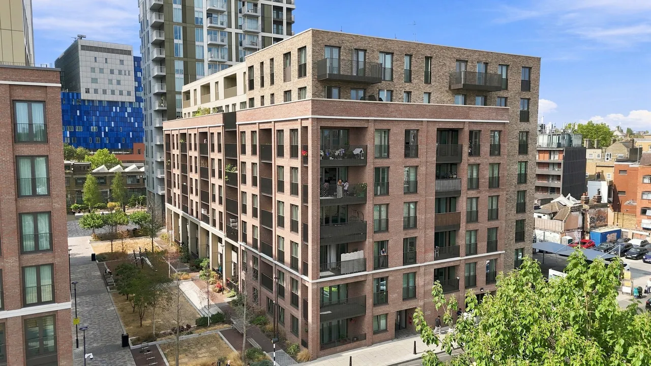 1 bed flat for sale, Jacquard Point, London, E1