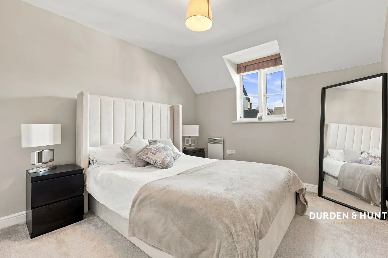 College Close, Loughton, IG10, photo 9