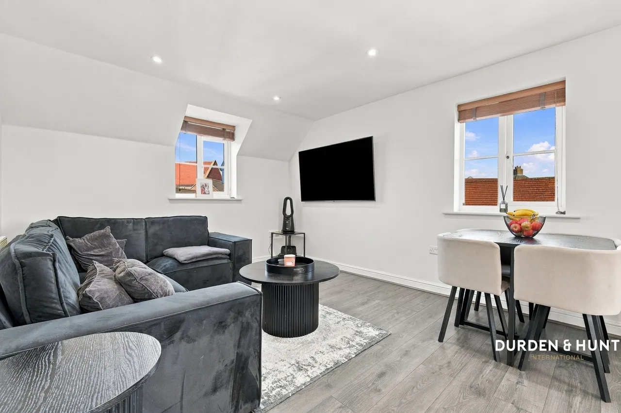 College Close, Loughton, IG10, photo 4
