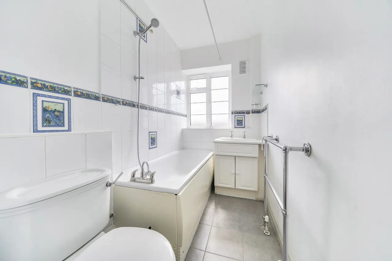 66 West Kensington Court, Edith Villas, London, photo 3