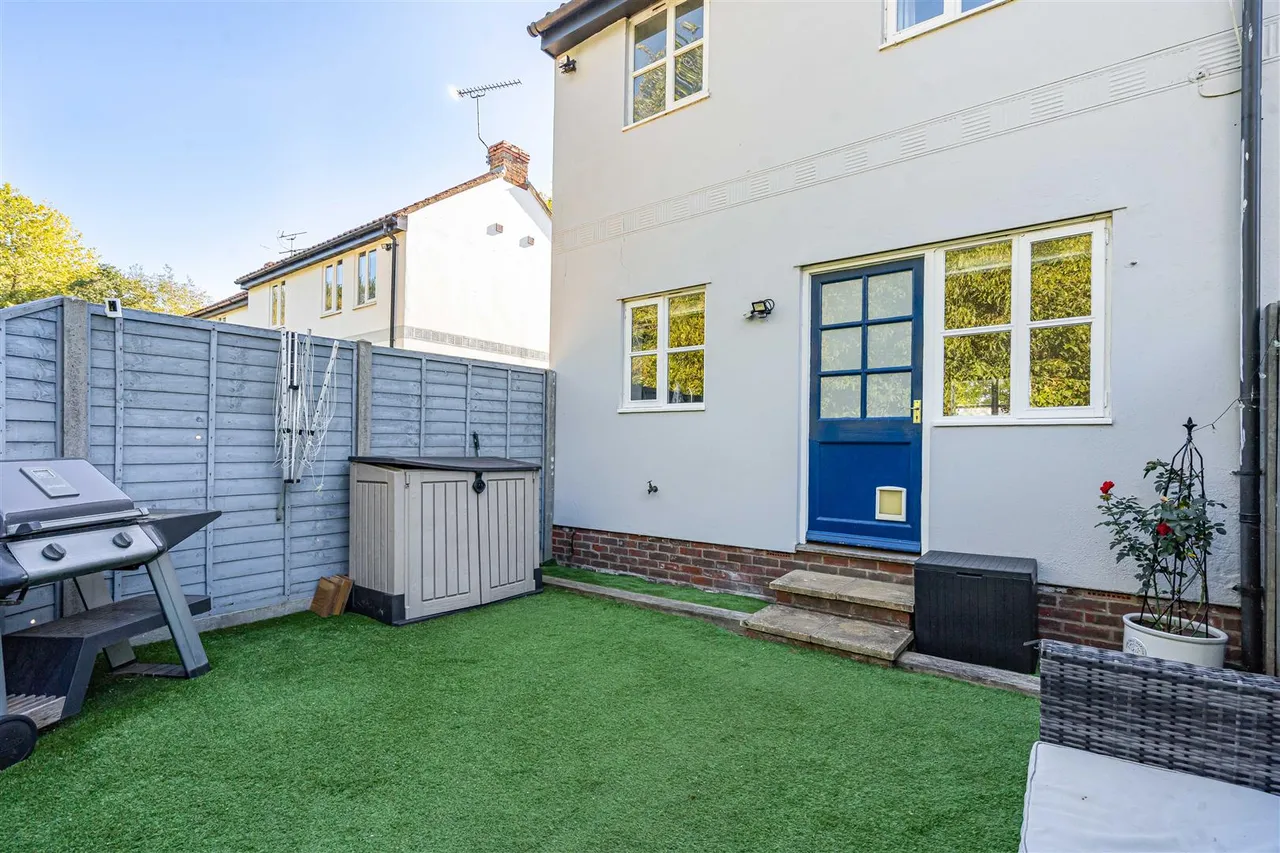 Meadow Lane, Linton, CB21, photo 17