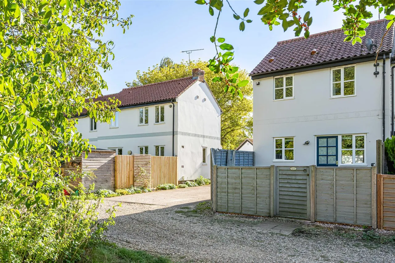 Meadow Lane, Linton, CB21, photo 13