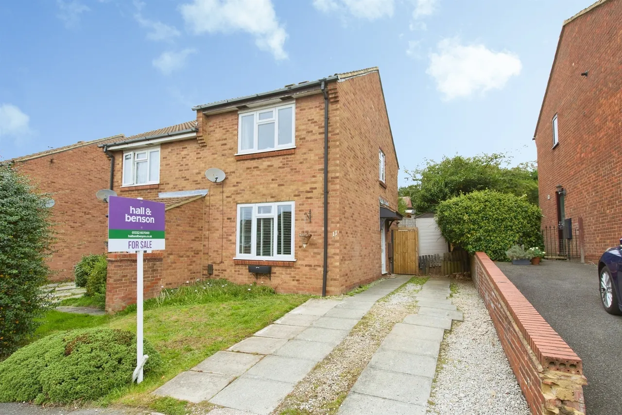 2 bed house for sale, Timbersbrook Close, Oakwood, DE21