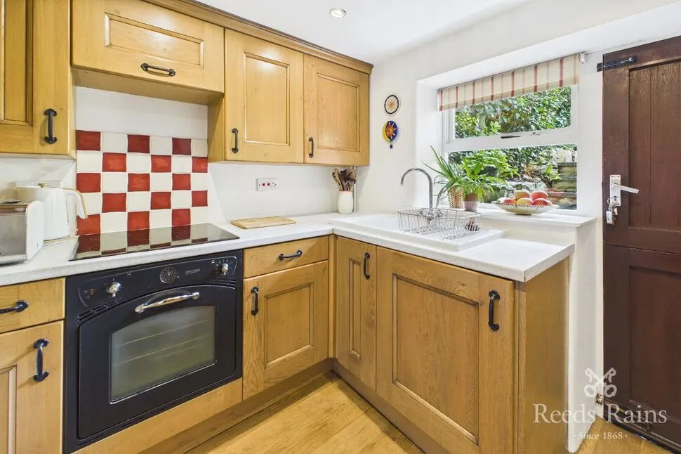 Waterfall Road, Dyserth, Denbighshire, LL18, photo 4