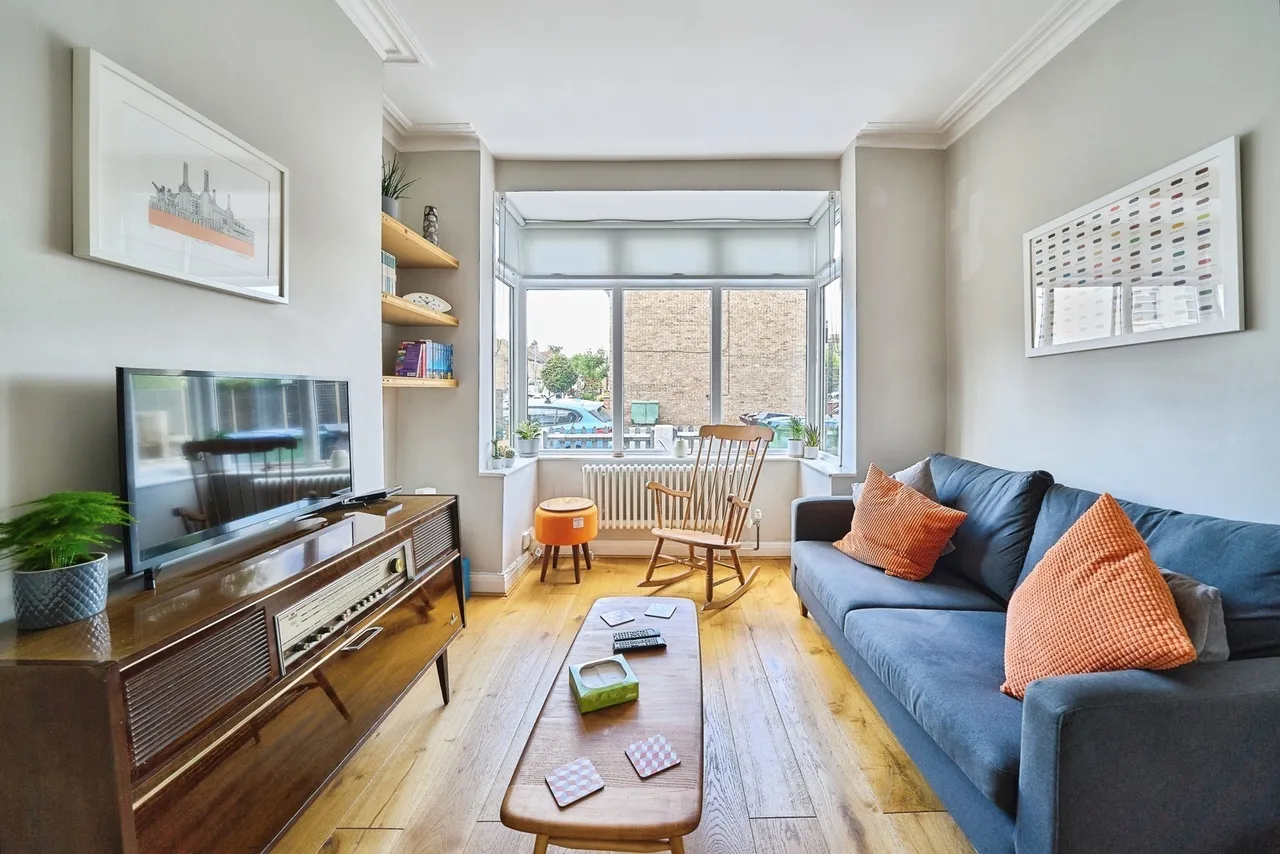 Devonshire Close, LONDON, London, E15, photo 2