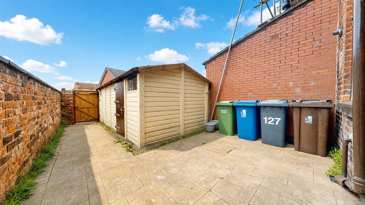 Heath Road, Ashton-In-Makerfield, photo 7