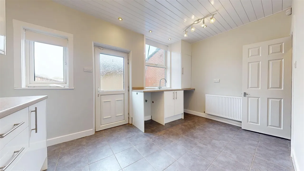 Heath Road, Ashton-In-Makerfield, photo 11