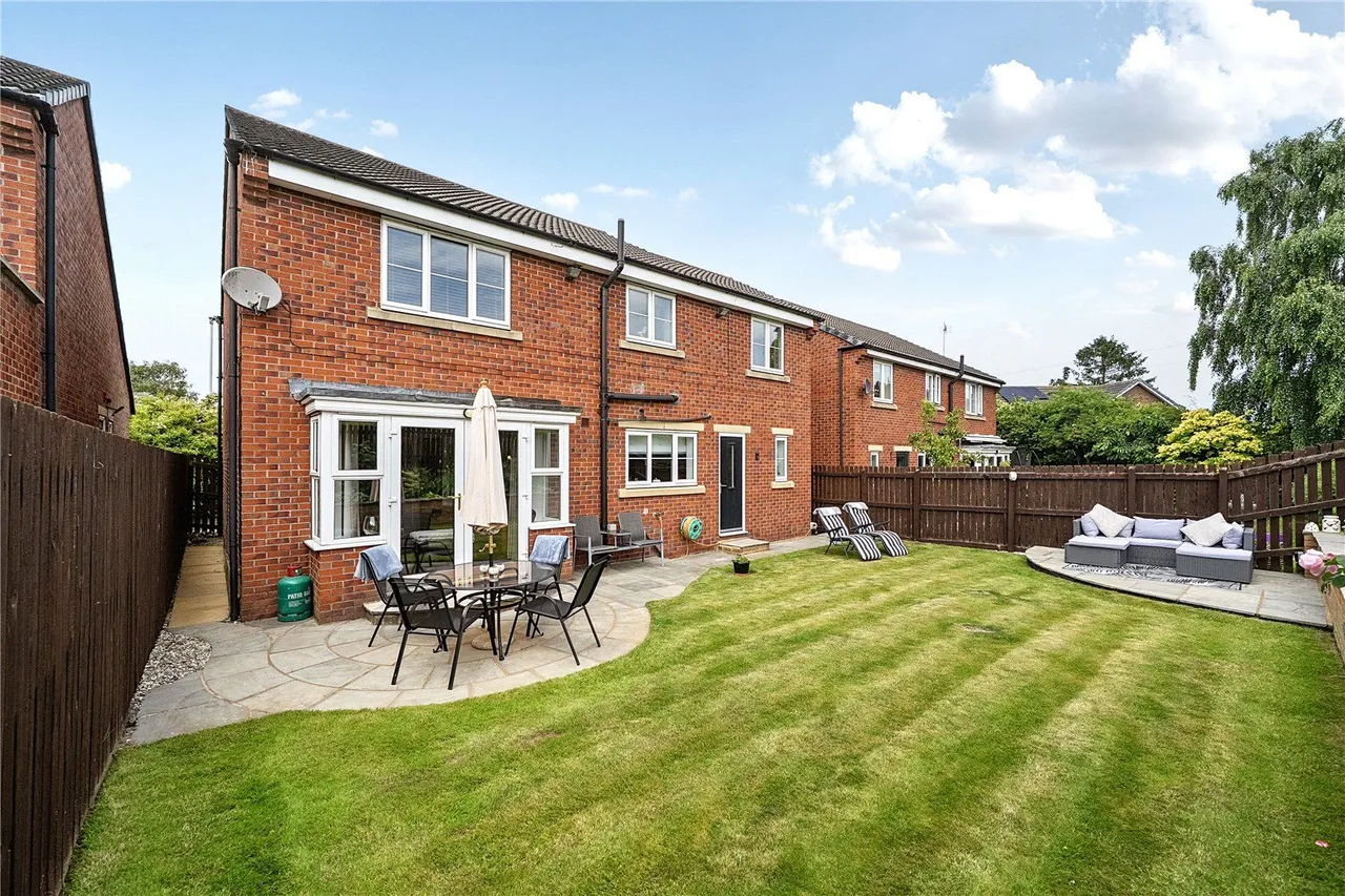 Primitive Street, Carlton, WF3, photo 12