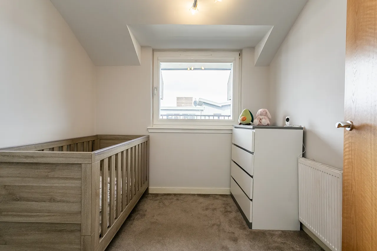 East Pilton Farm Avenue, Fettes, EH5, photo 26