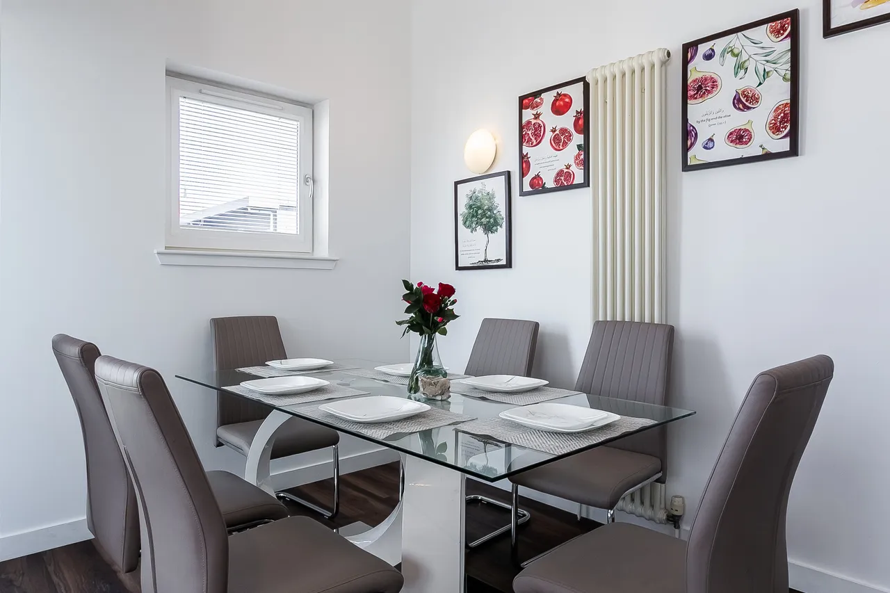 East Pilton Farm Avenue, Fettes, EH5, photo 6
