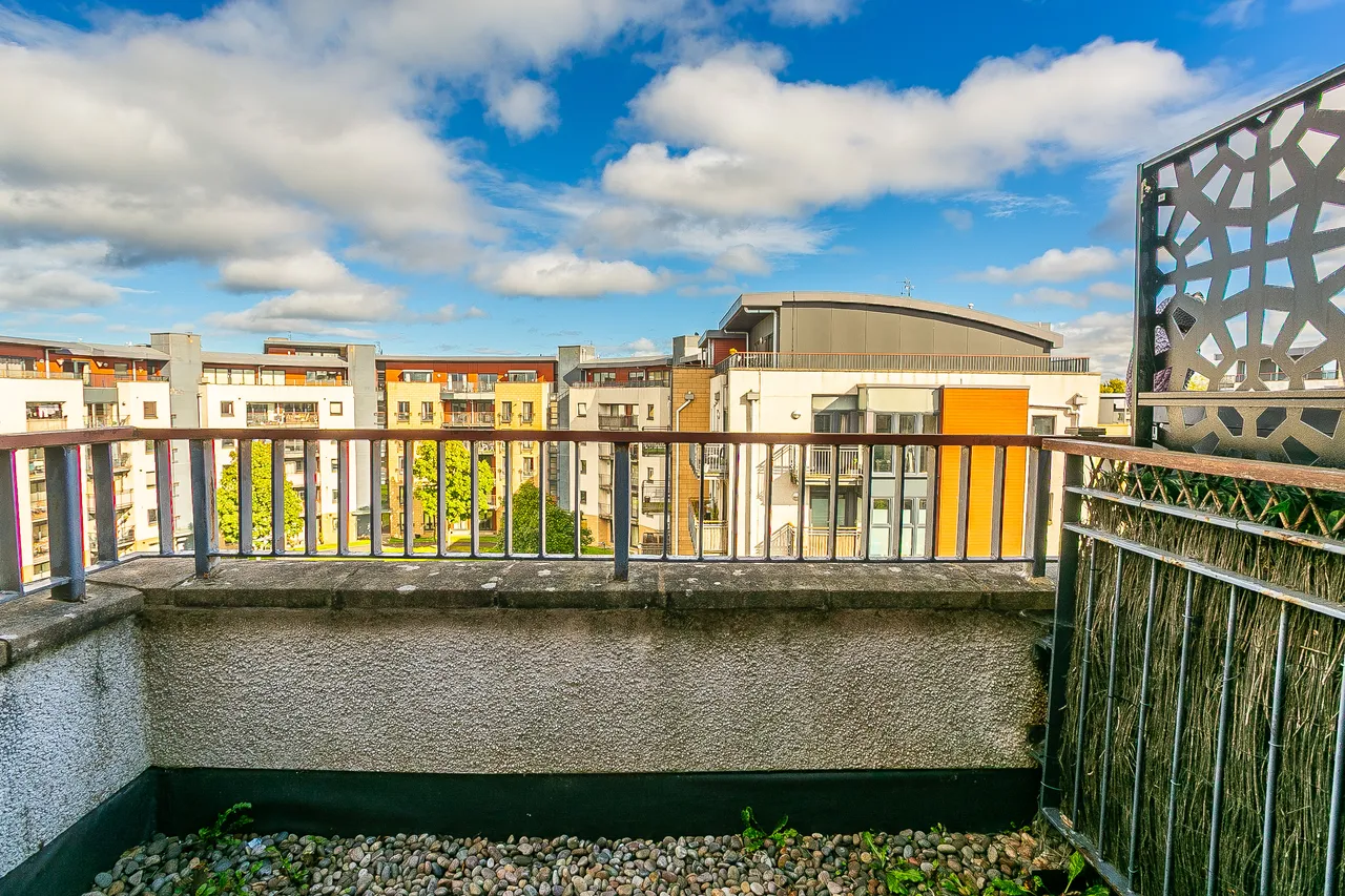 East Pilton Farm Avenue, Fettes, EH5, photo 21