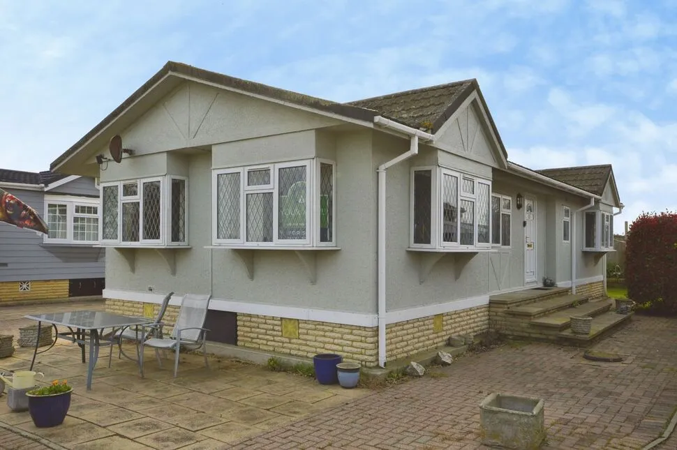 2 bed house for sale — Park End View, Kingsmead Park, Rochester, ME3