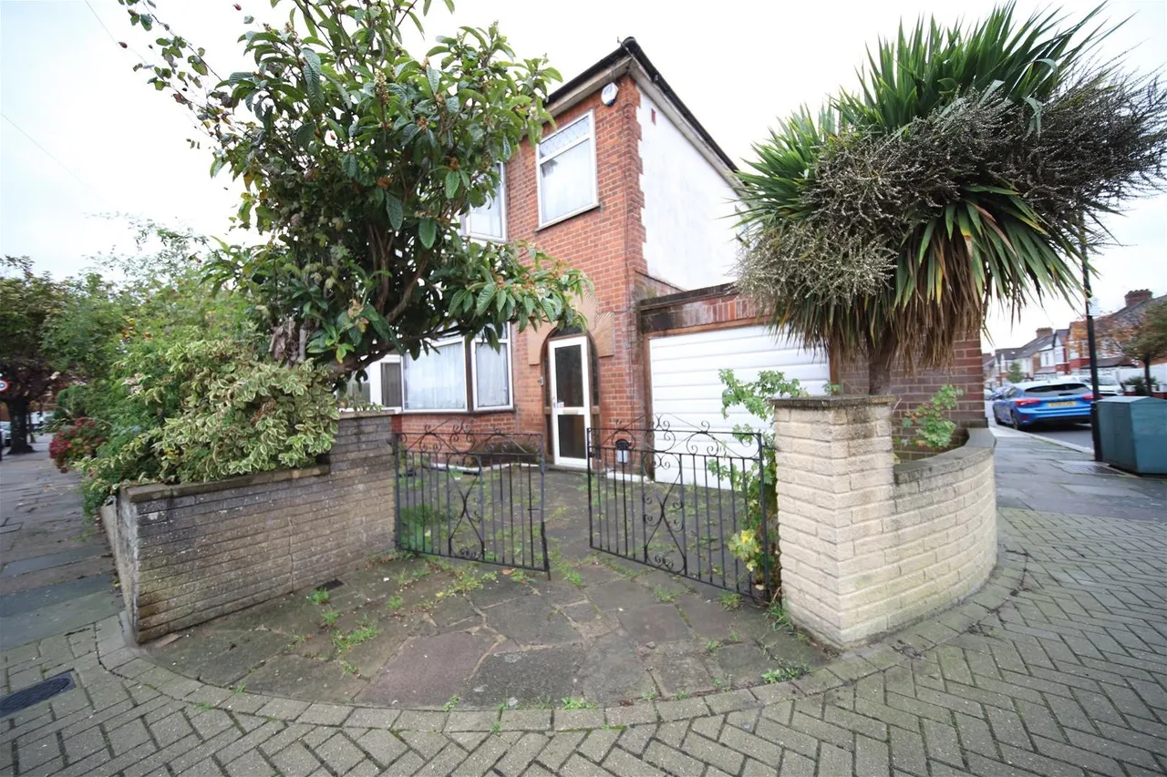 Stirling Road, London N22 5BP, photo 11