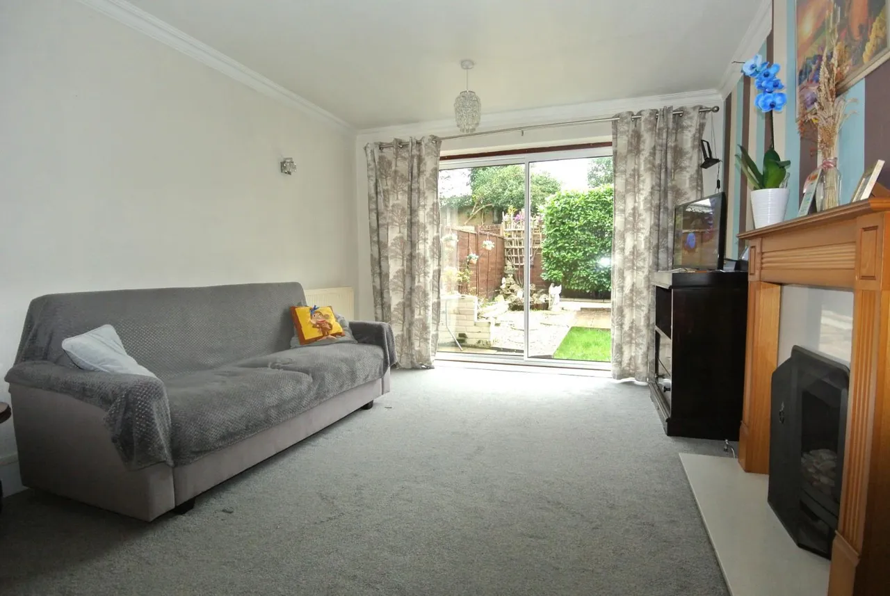 Dukes Close, Ashford, Surrey, TW15 1BQ, photo 5