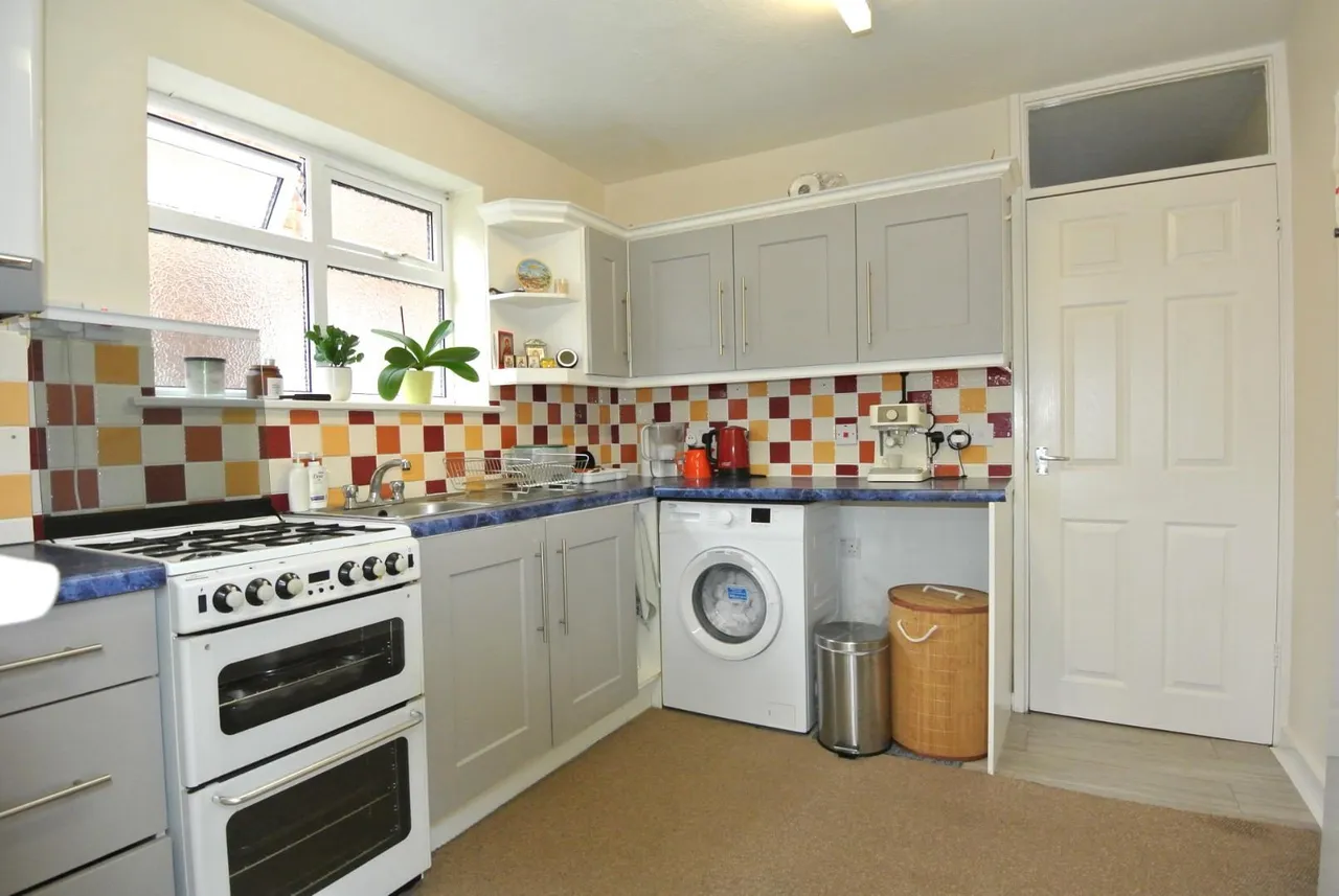Dukes Close, Ashford, Surrey, TW15 1BQ, photo 7