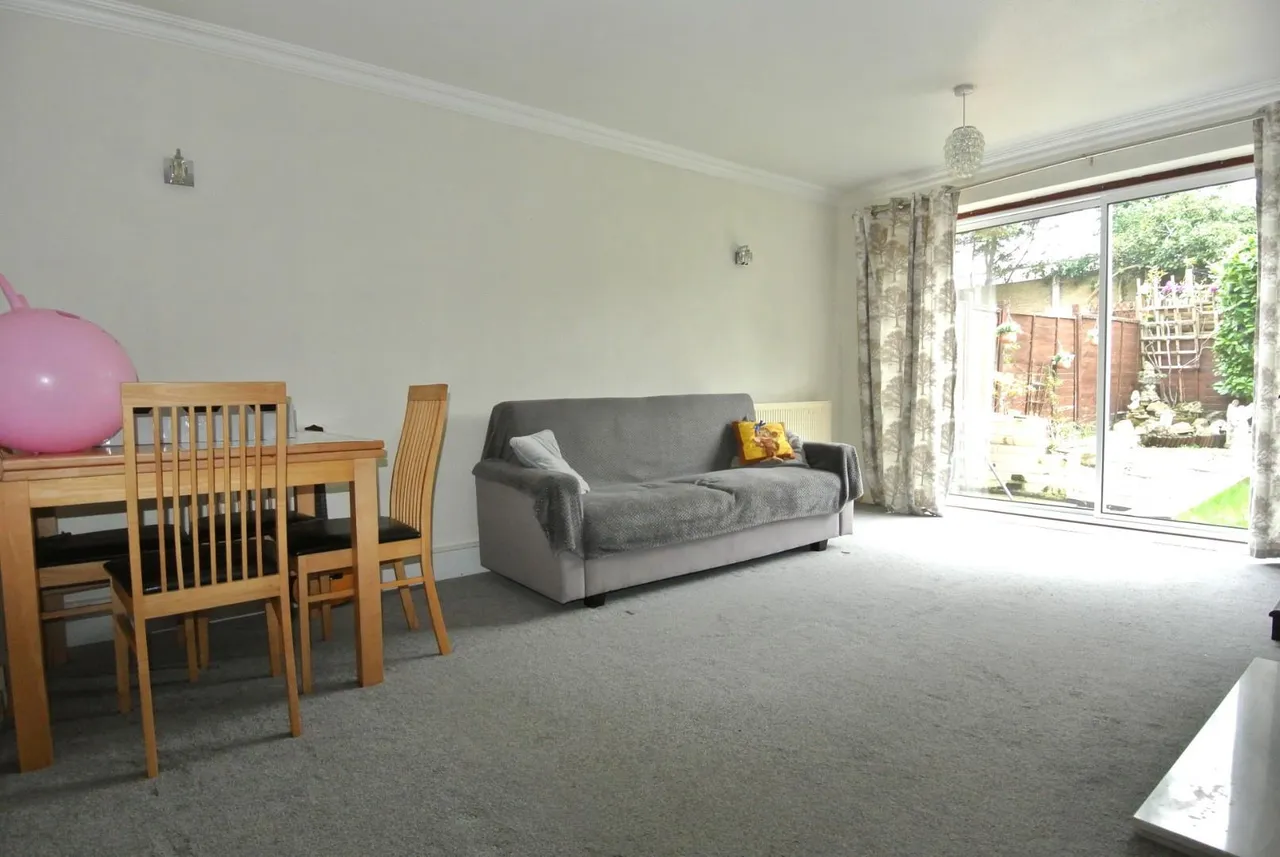 Dukes Close, Ashford, Surrey, TW15 1BQ, photo 6
