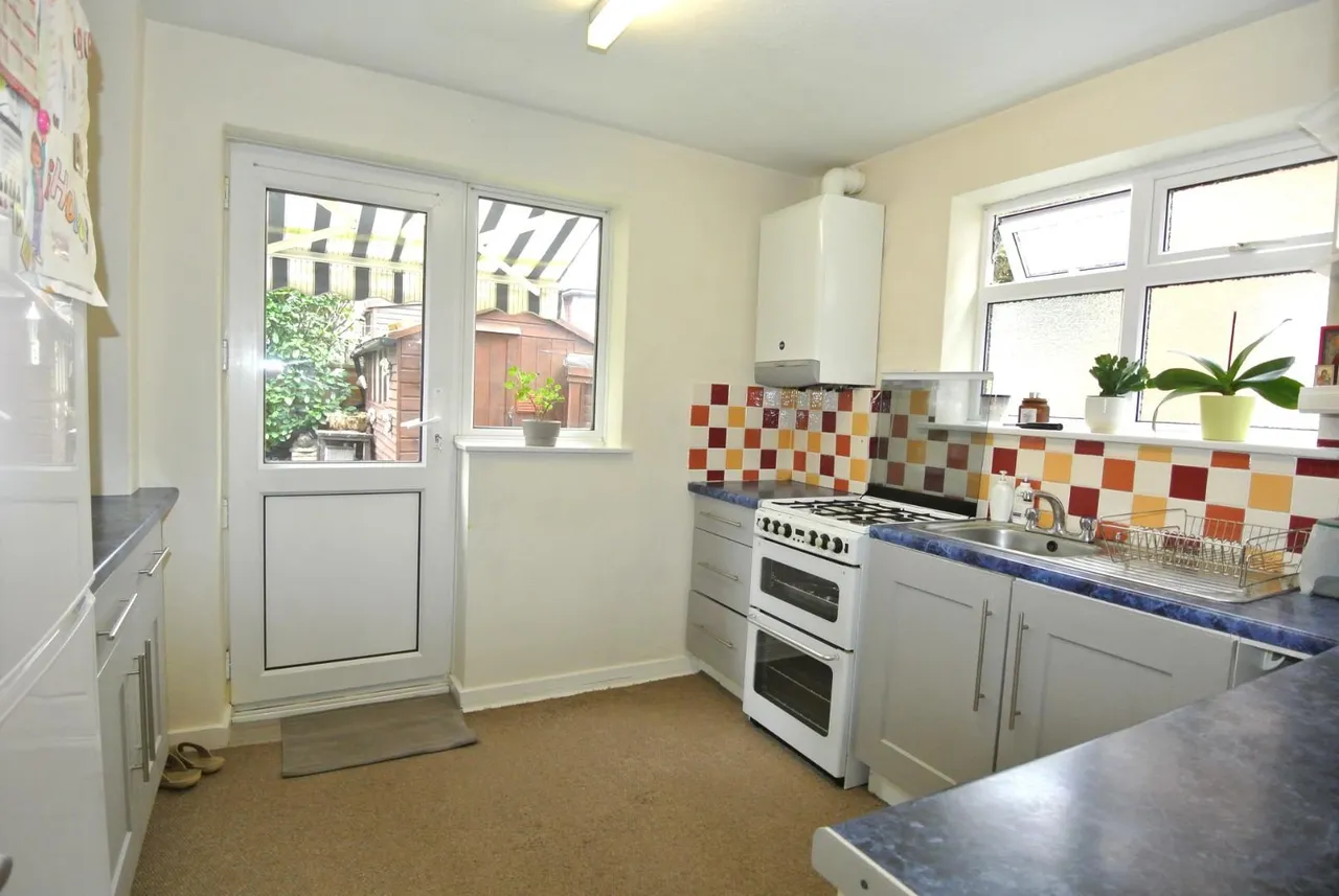 Dukes Close, Ashford, Surrey, TW15 1BQ, photo 8