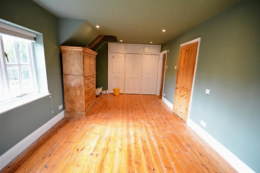 Lakehurst Road, Epsom, KT19, photo 8