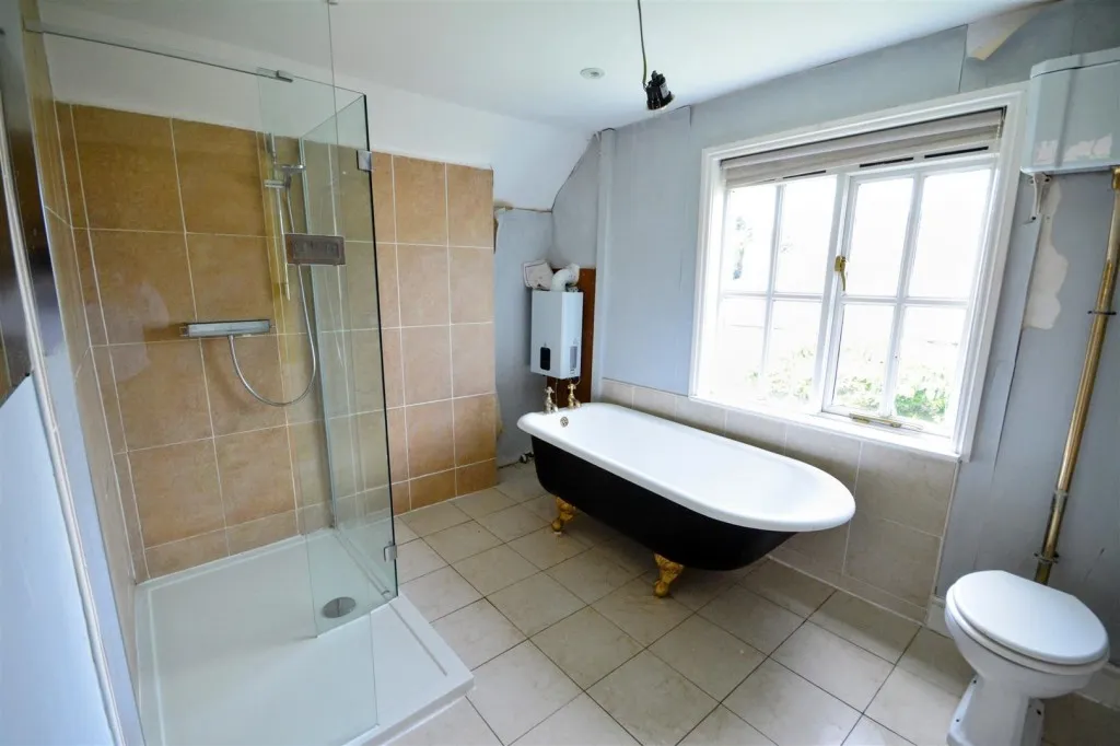 Lakehurst Road, Epsom, KT19, photo 9