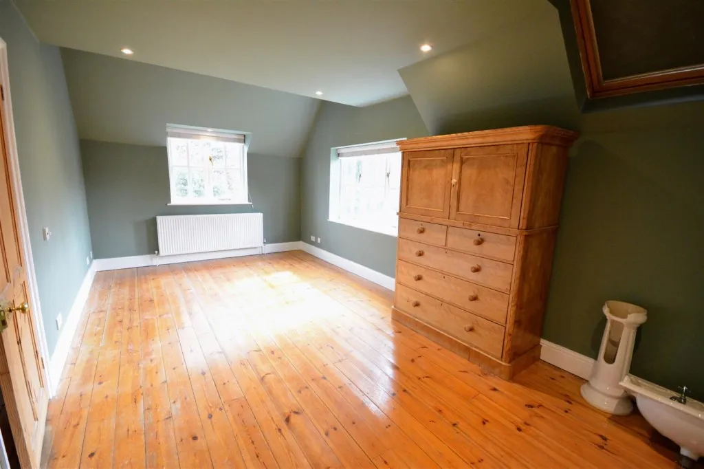 Lakehurst Road, Epsom, KT19, photo 7