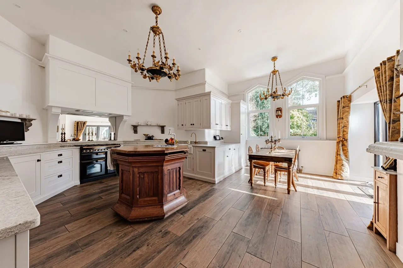 The Street, Hawkinge, CT18, photo 13