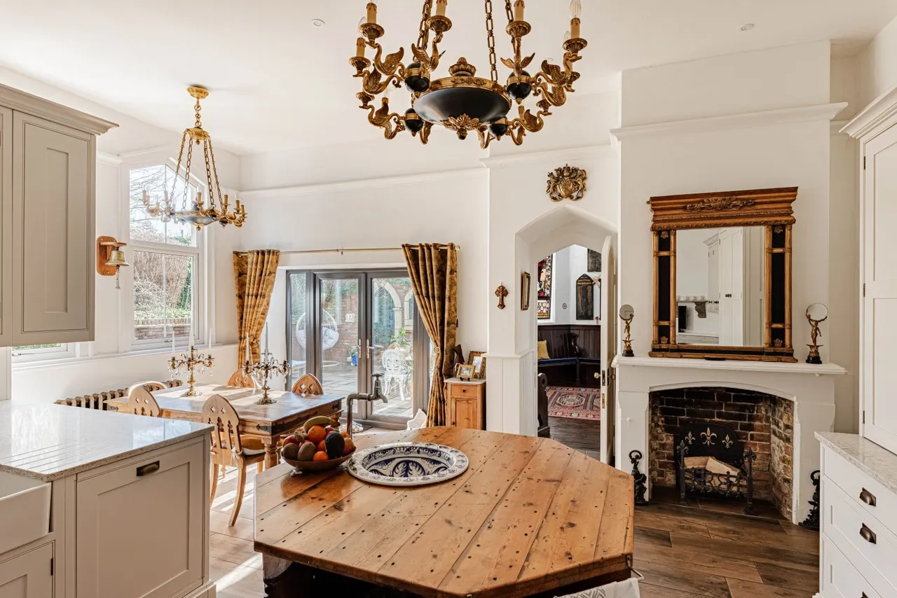 The Street, Hawkinge, CT18, photo 11