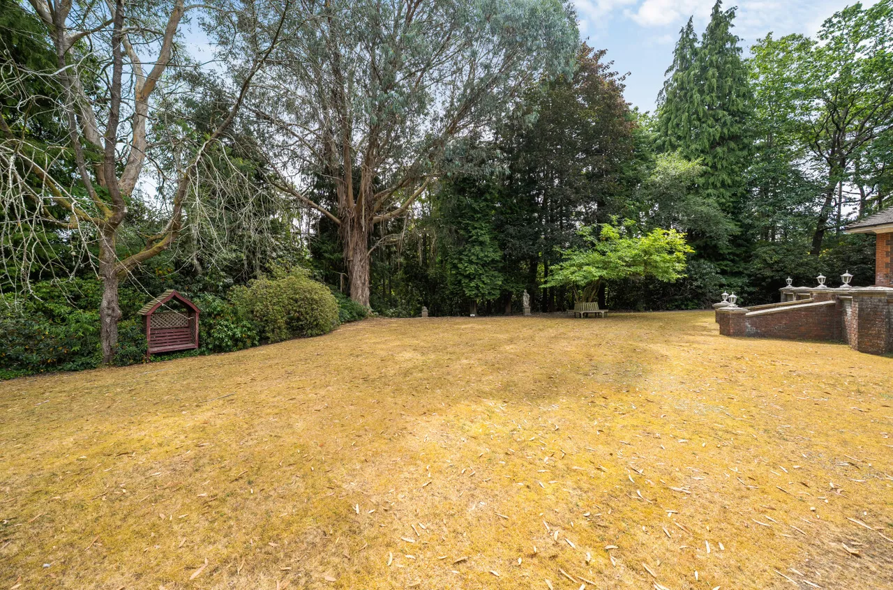 Upper Chobham Road, Camberley, Surrey, GU15 1EU, photo 11