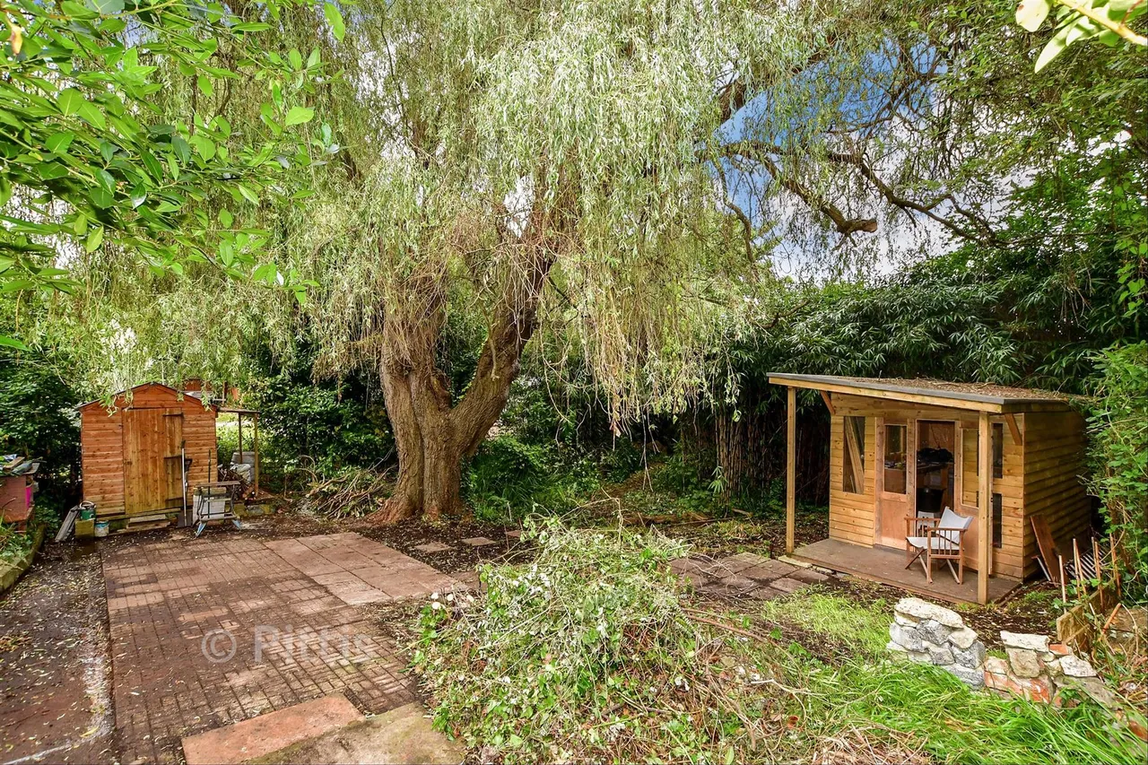 Wrax Road, Brading, PO36, photo 12