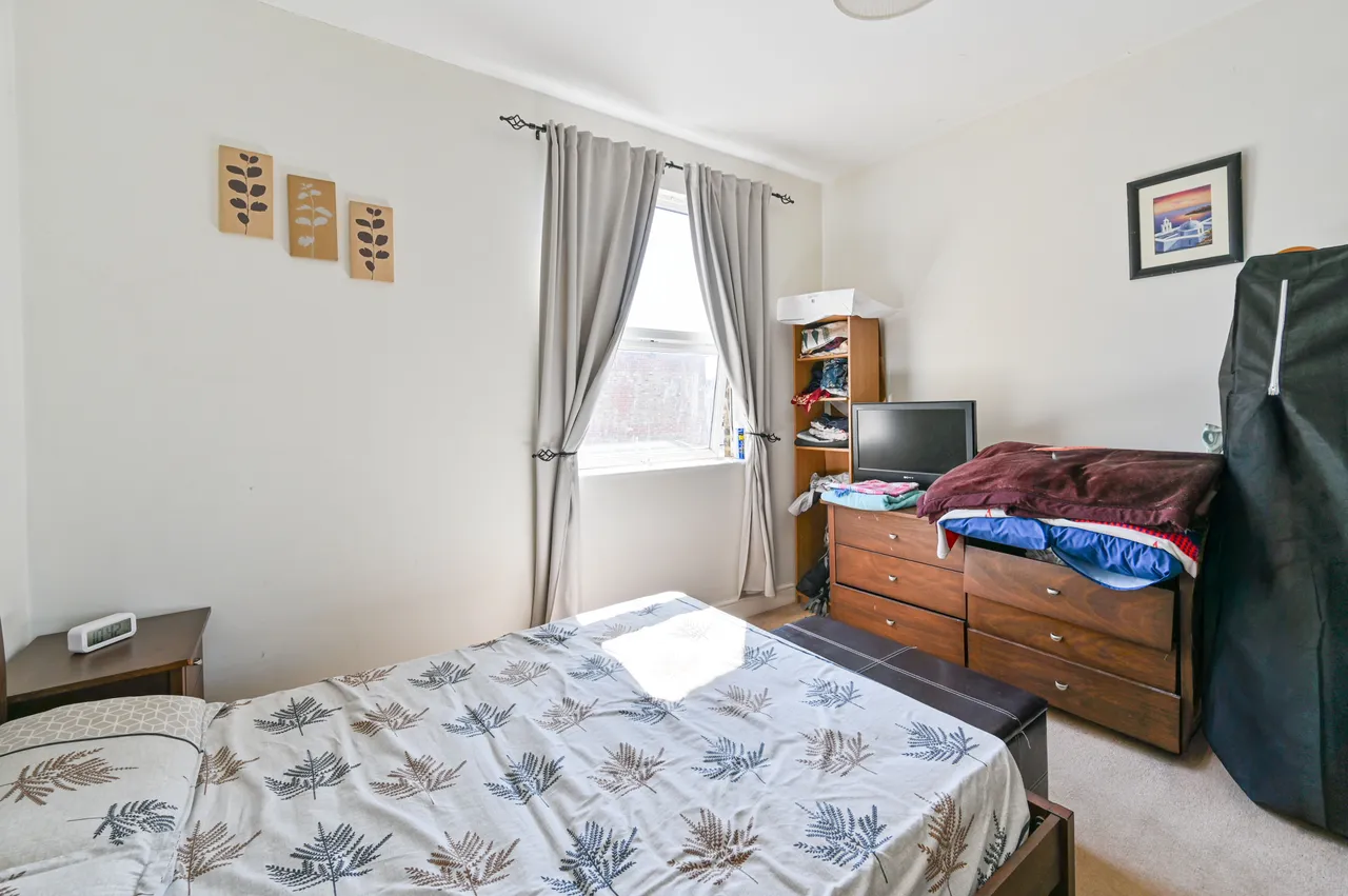 Flat A, 639a Garratt Lane, London, photo 6