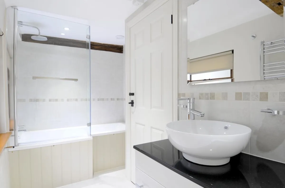 Kerves Lane, Horsham, RH13, photo 8