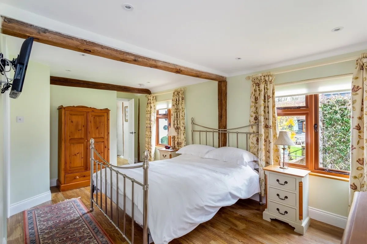 Kerves Lane, Horsham, RH13, photo 5