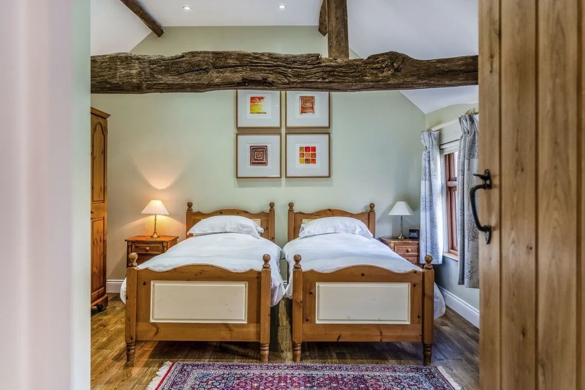 Kerves Lane, Horsham, RH13, photo 6