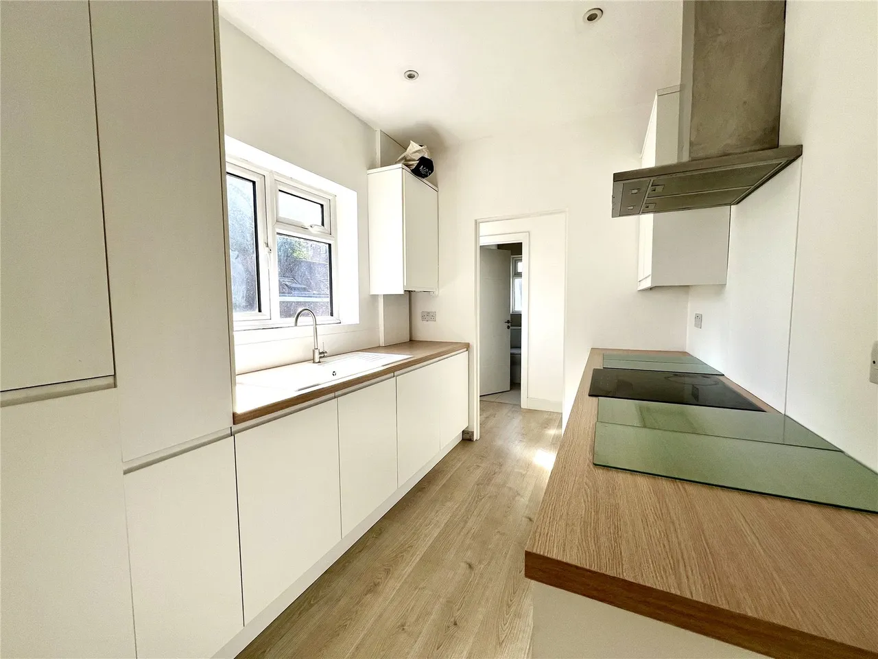 Martyr Road, Guildford, GU1, photo 9