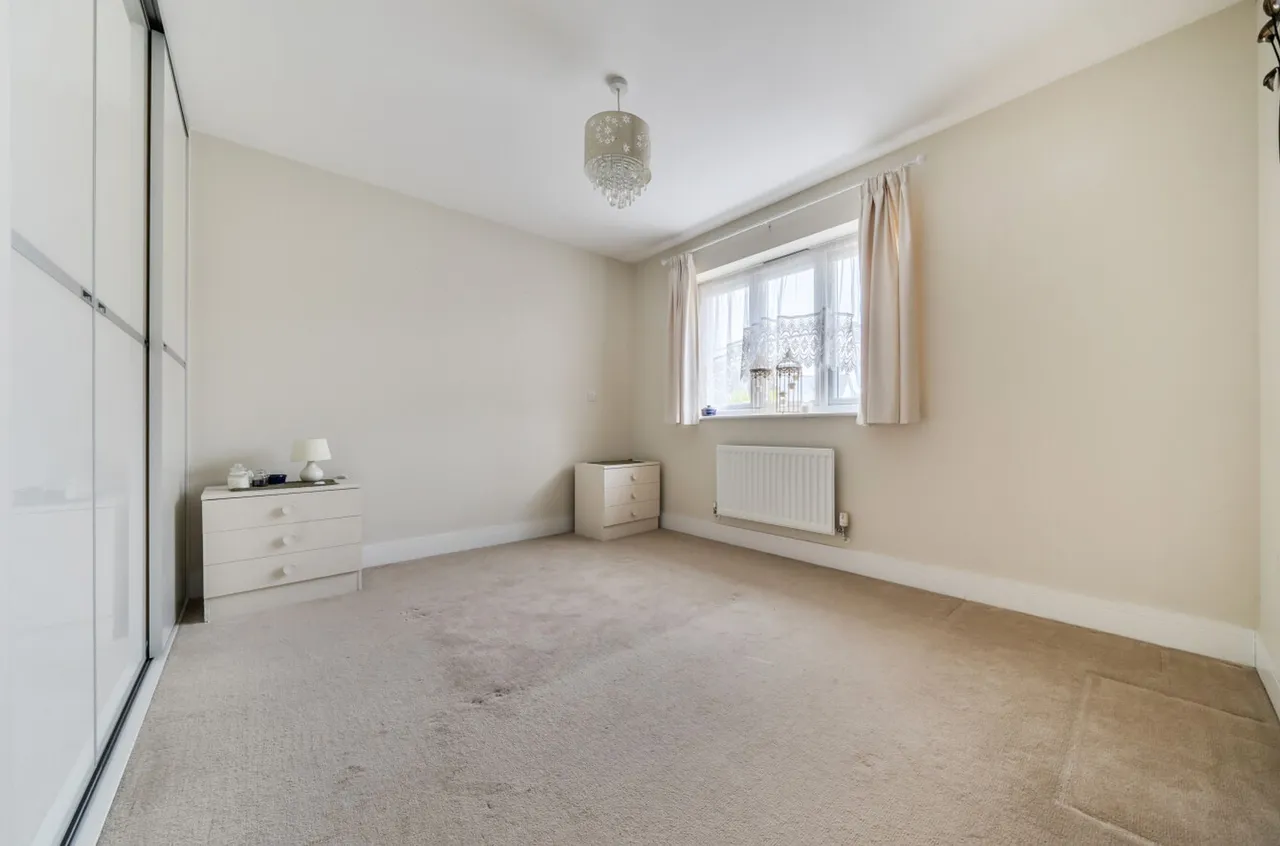 Ruskin Avenue, Bersted Park, PO21, photo 13