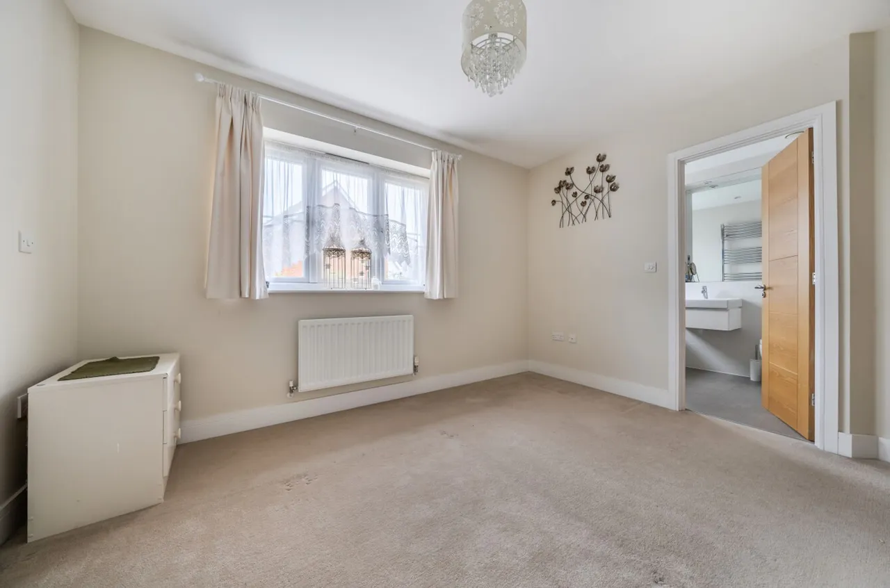 Ruskin Avenue, Bersted Park, PO21, photo 12