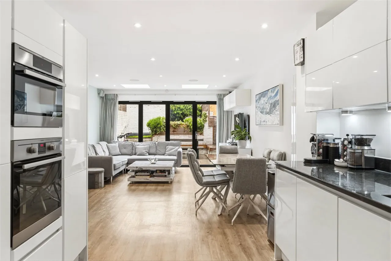 Somerset Road, Teddington, TW11 8GU, photo 4