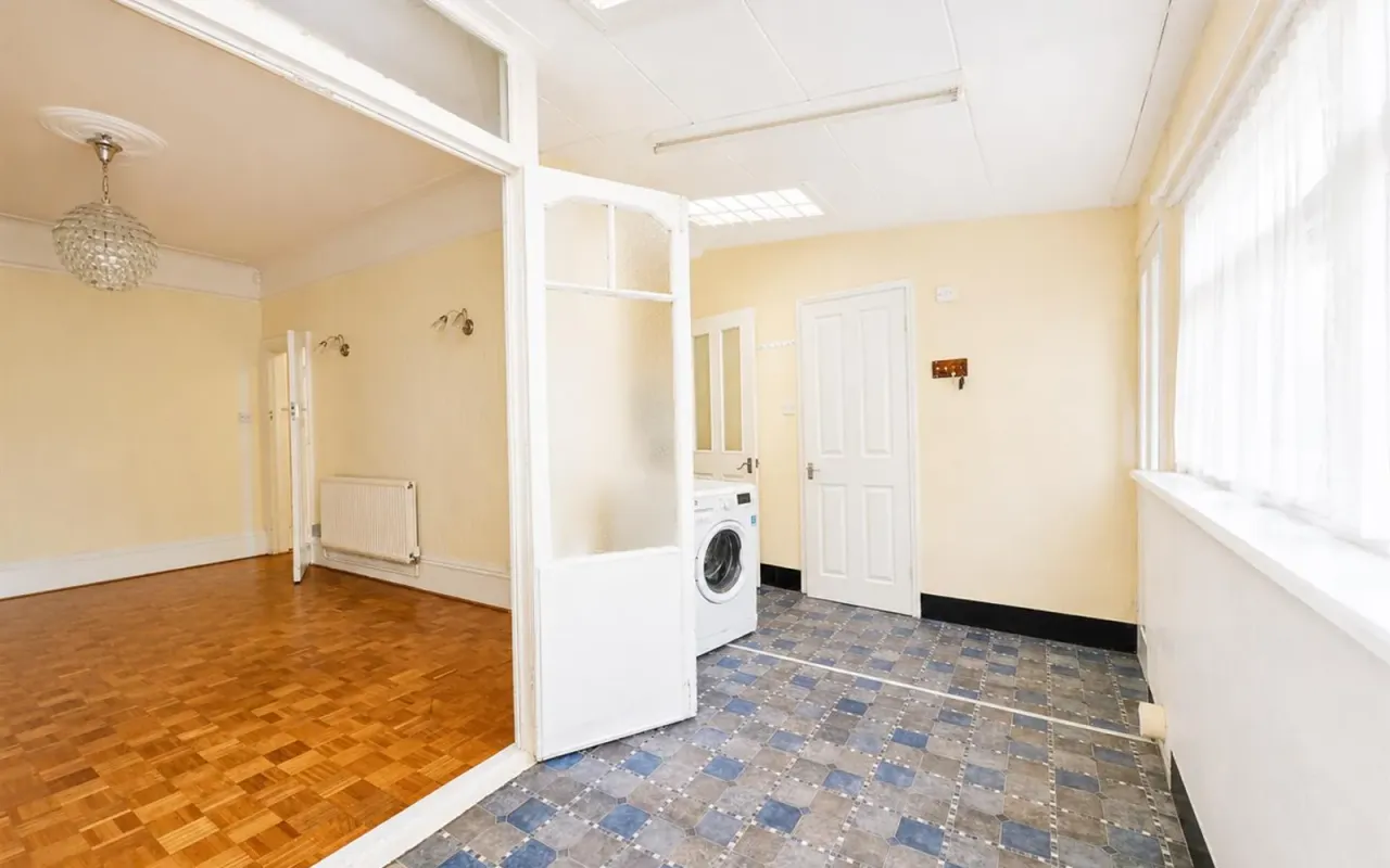 Riverway, Palmers Green, N13, photo 12