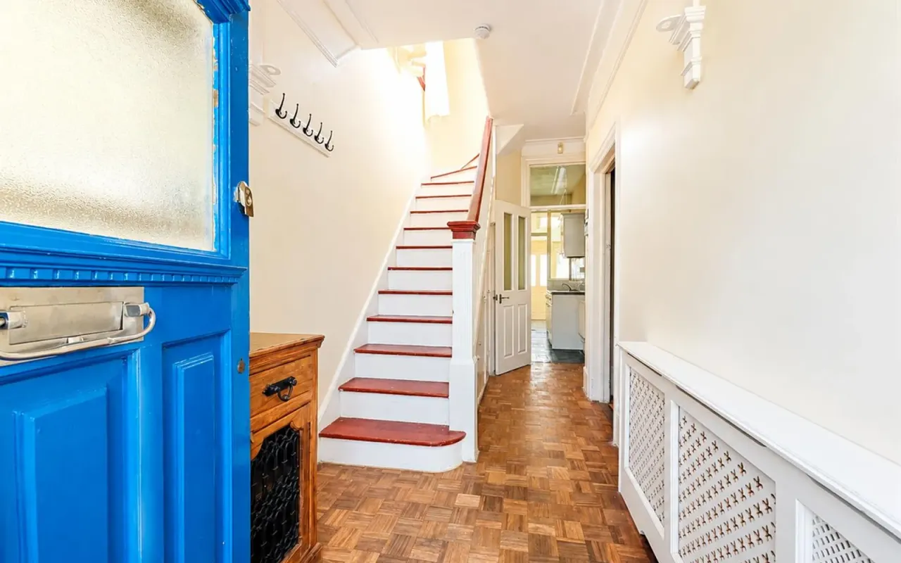 Riverway, Palmers Green, N13, photo 3
