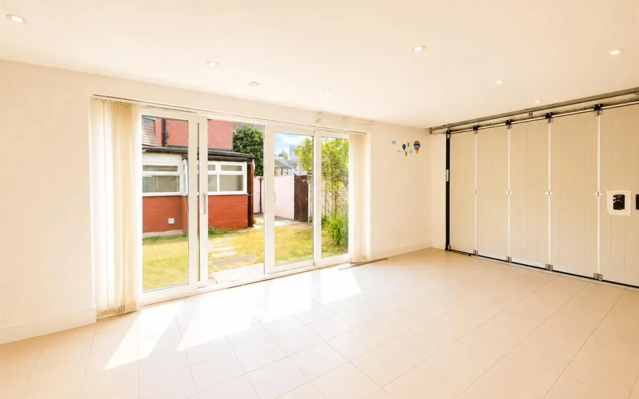 Riverway, Palmers Green, N13, photo 21