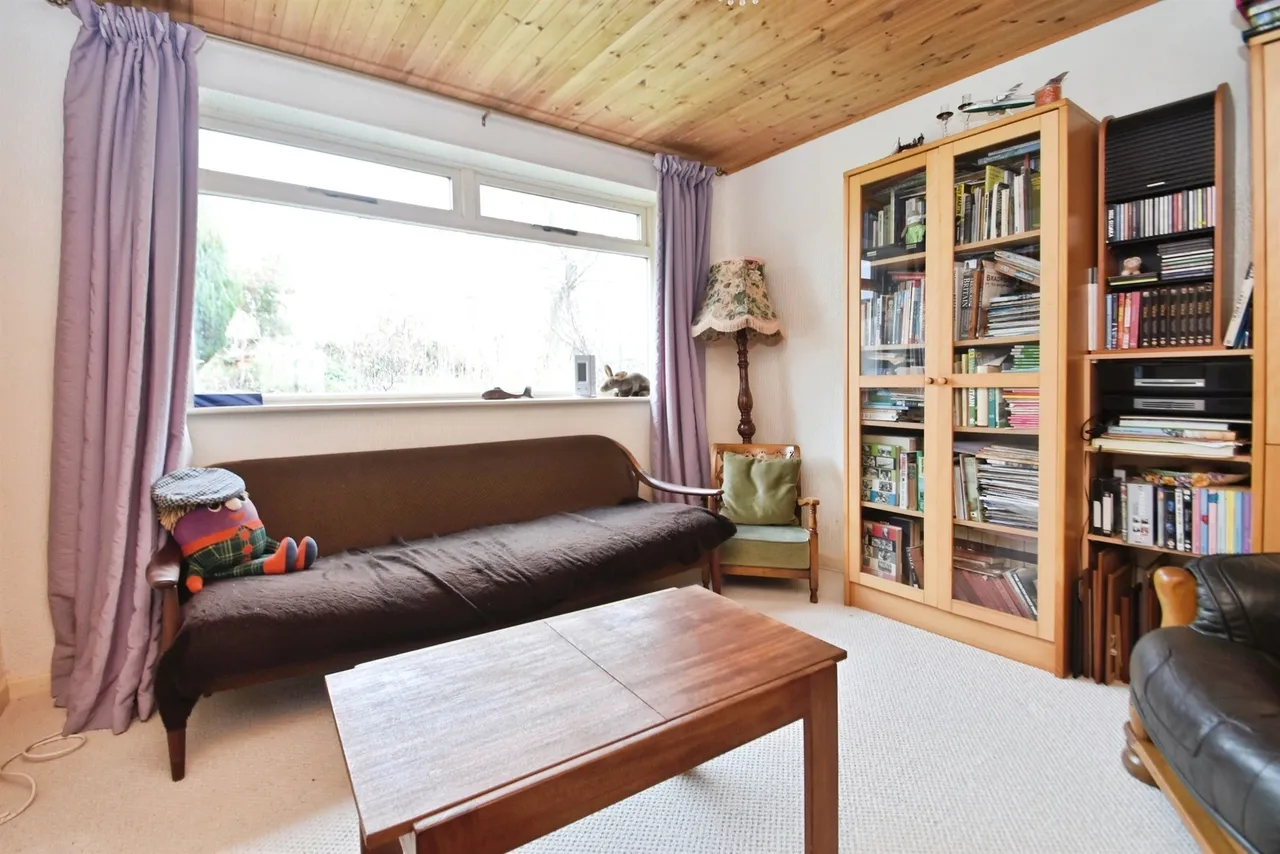 Sunhill Drive, Baildon, Shipley, photo 5