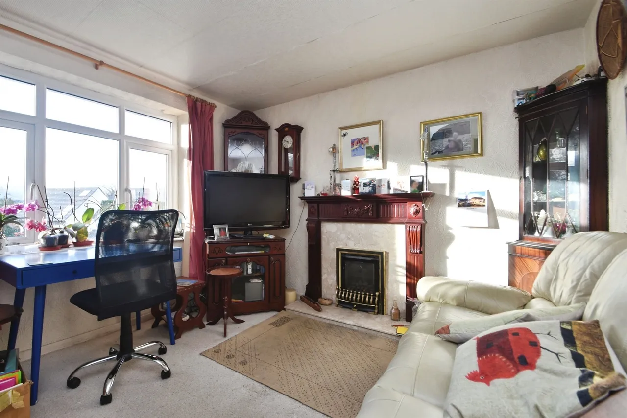 Sunhill Drive, Baildon, Shipley, photo 4