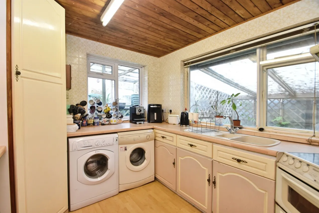 Sunhill Drive, Baildon, Shipley, photo 9