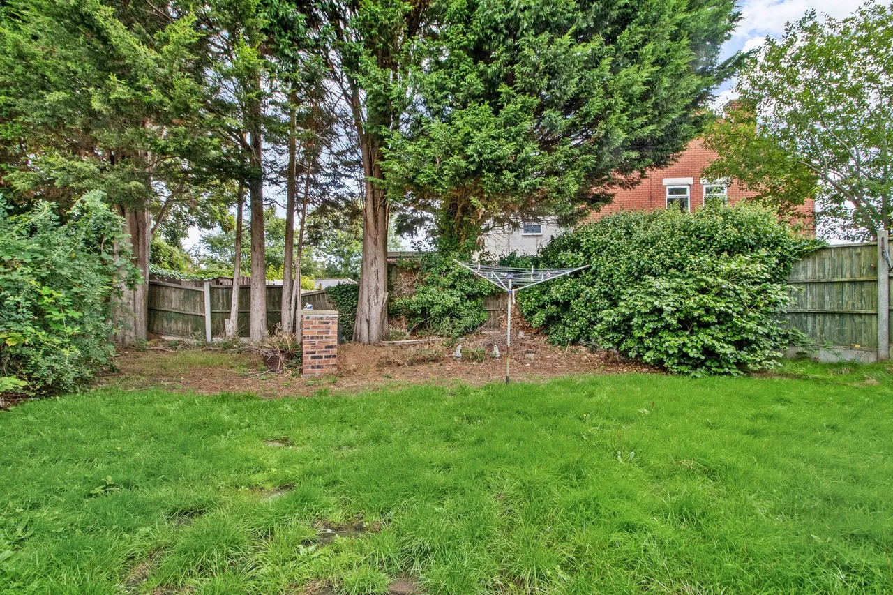 Thelwall Lane, Warrington, Warrington, WA4 1NG, photo 9