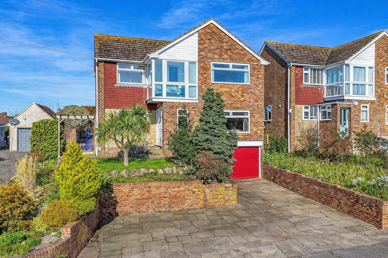 Fairlight Road, Hastings, photo 46